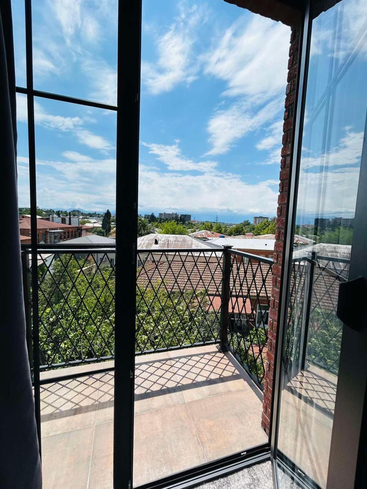 Solomon Hotel Kutaisi Luaran gambar