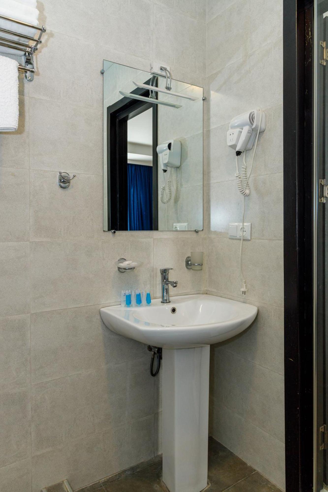 Solomon Hotel Kutaisi Luaran gambar