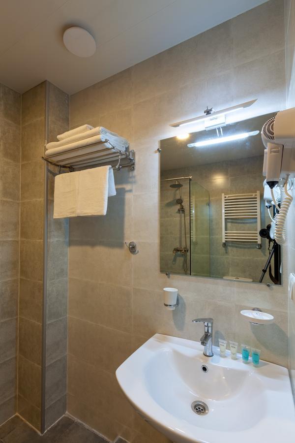 Solomon Hotel Kutaisi Luaran gambar