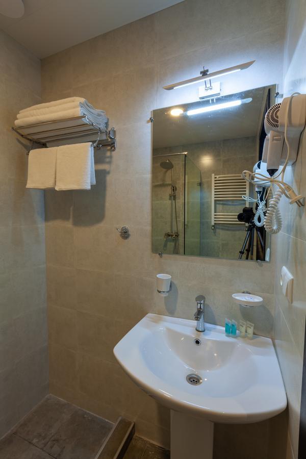 Solomon Hotel Kutaisi Luaran gambar