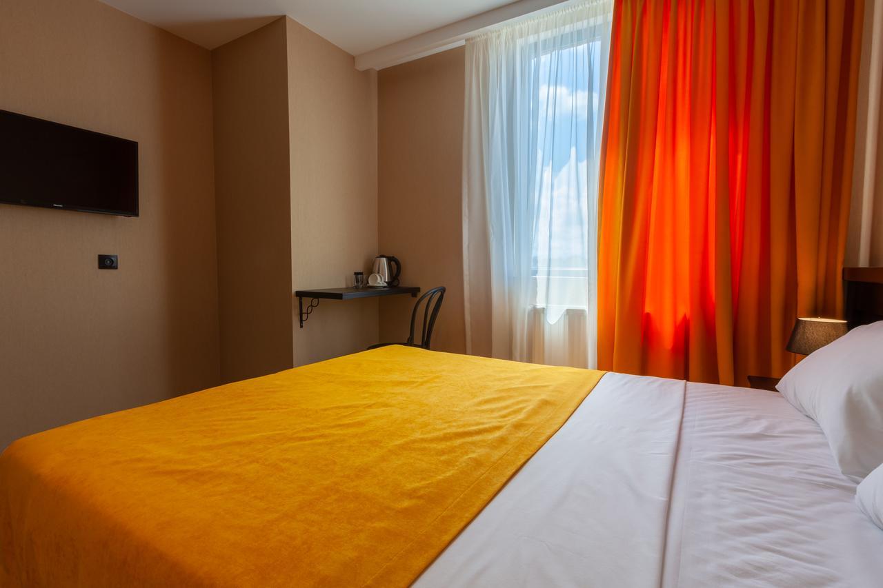 Solomon Hotel Kutaisi Luaran gambar
