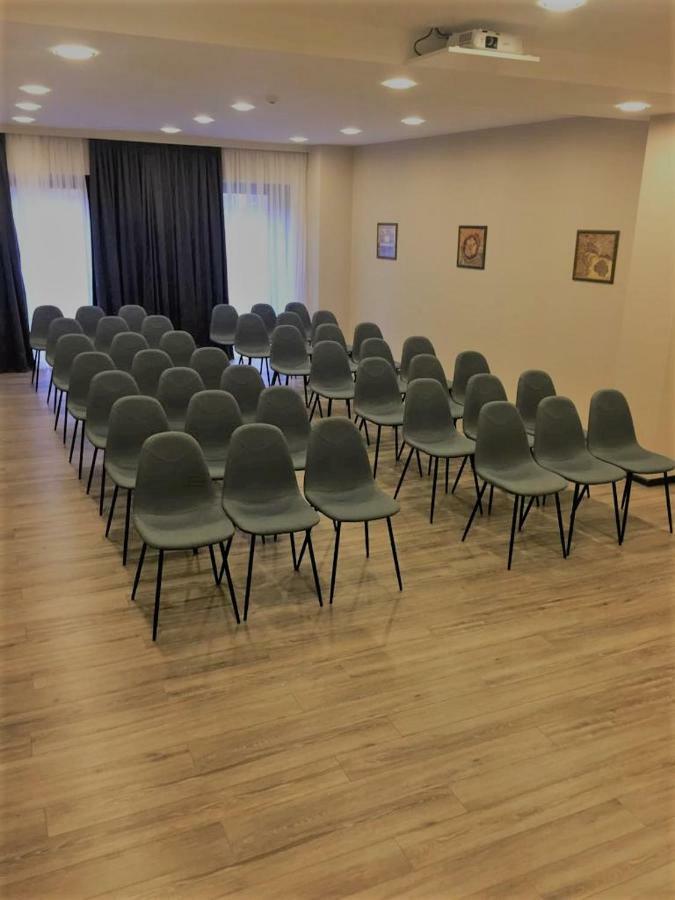 Solomon Hotel Kutaisi Luaran gambar